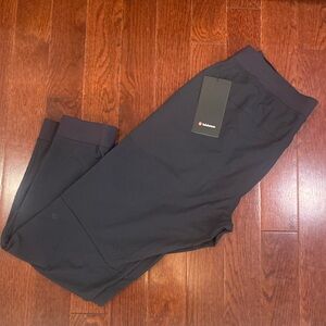 Lululemon black ABC Joggers size large NWT